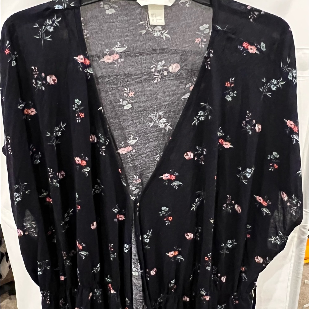 H&M top - Picture 3 of 3